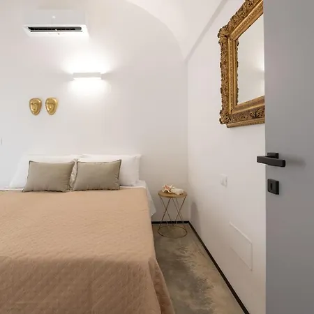 Holiday home Tenuta Buganvillea -private Pool *
