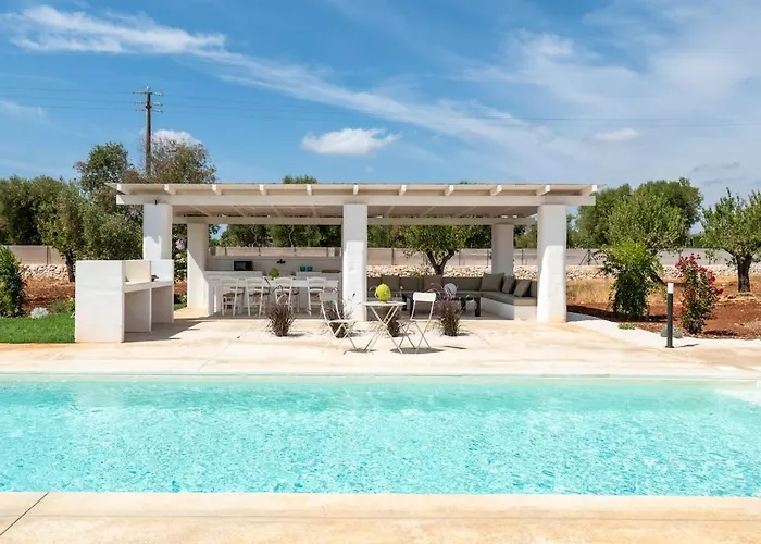 Dom wakacyjny Tenuta Buganvillea -private Pool Ostuni