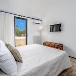 Vakantiehuis Tenuta Buganvillea -private Pool